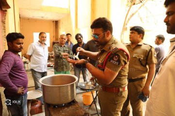 Naara Rohith Cooks Fish Curry on The Sets of Shamanthakamani Movie